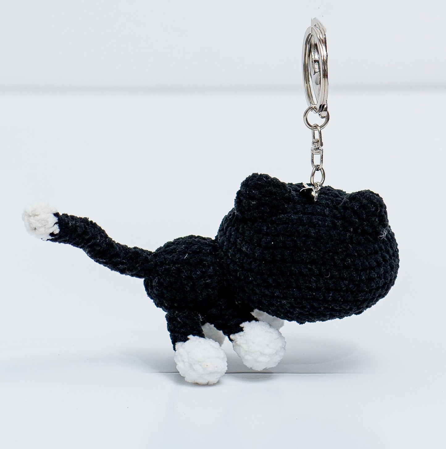 Long Tail Cat Crochet keychain