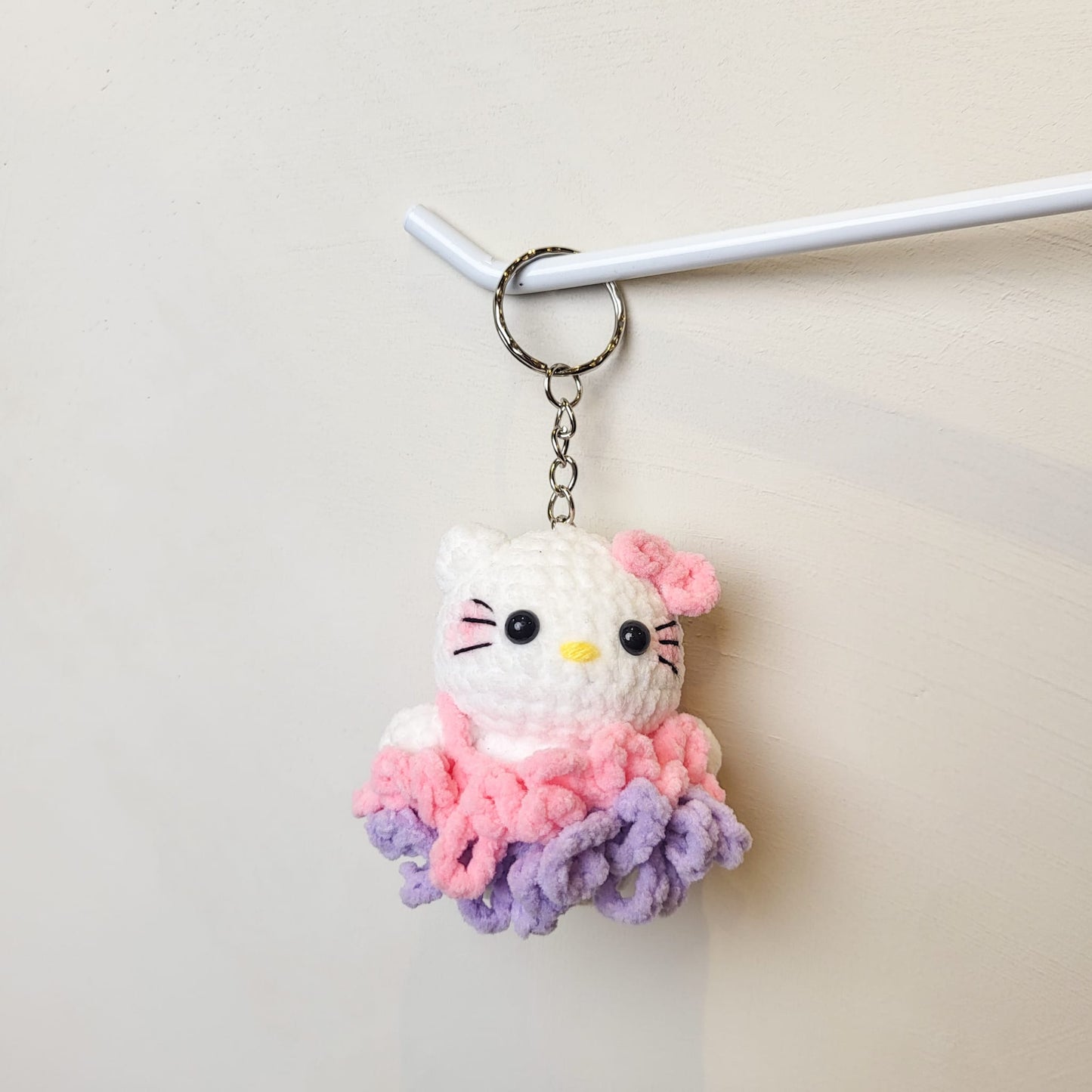 Hawaiian hello kitty keychain