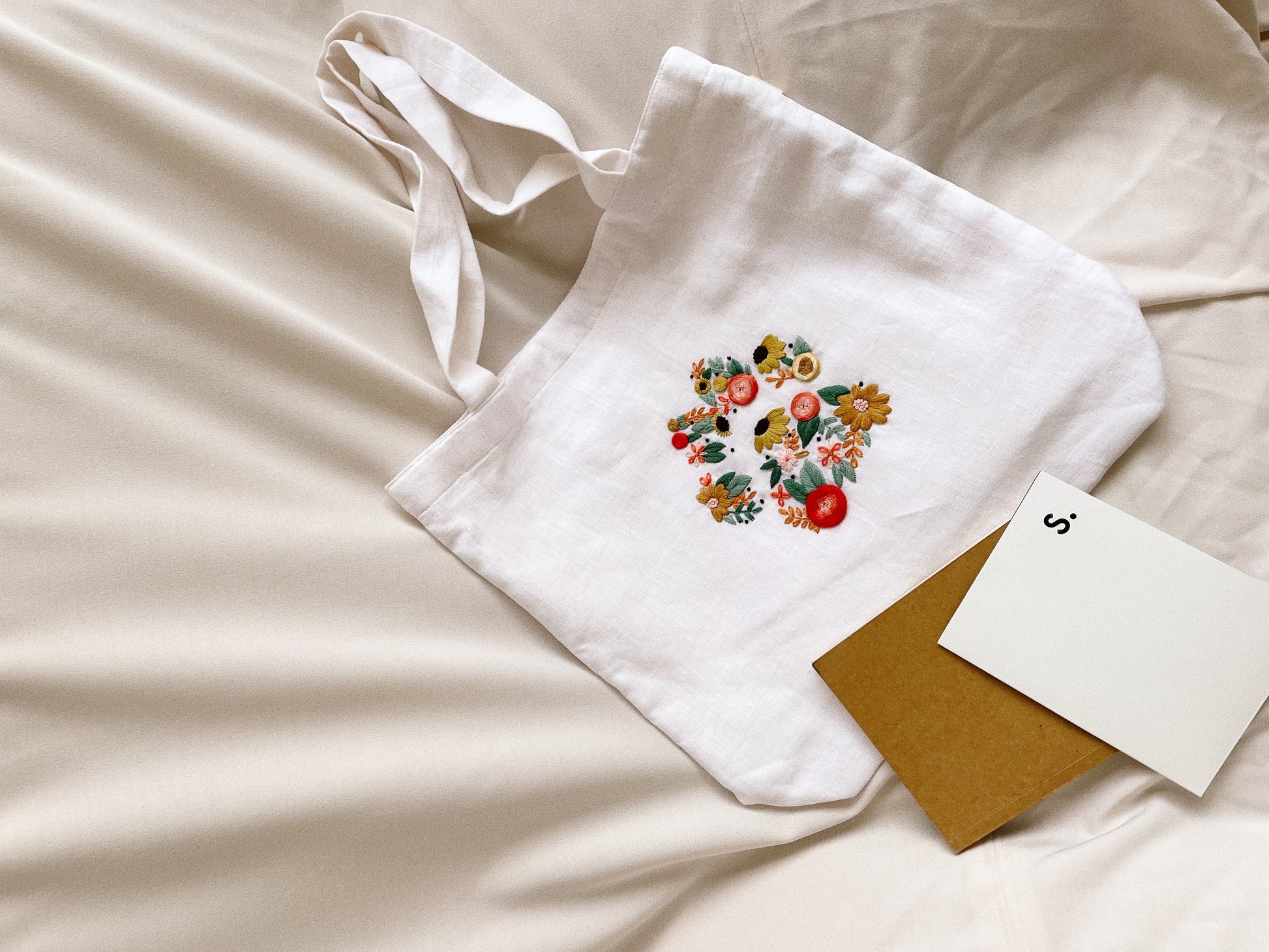Linen Canvas Tote Bag with Puppy Paw Petal sunflower design