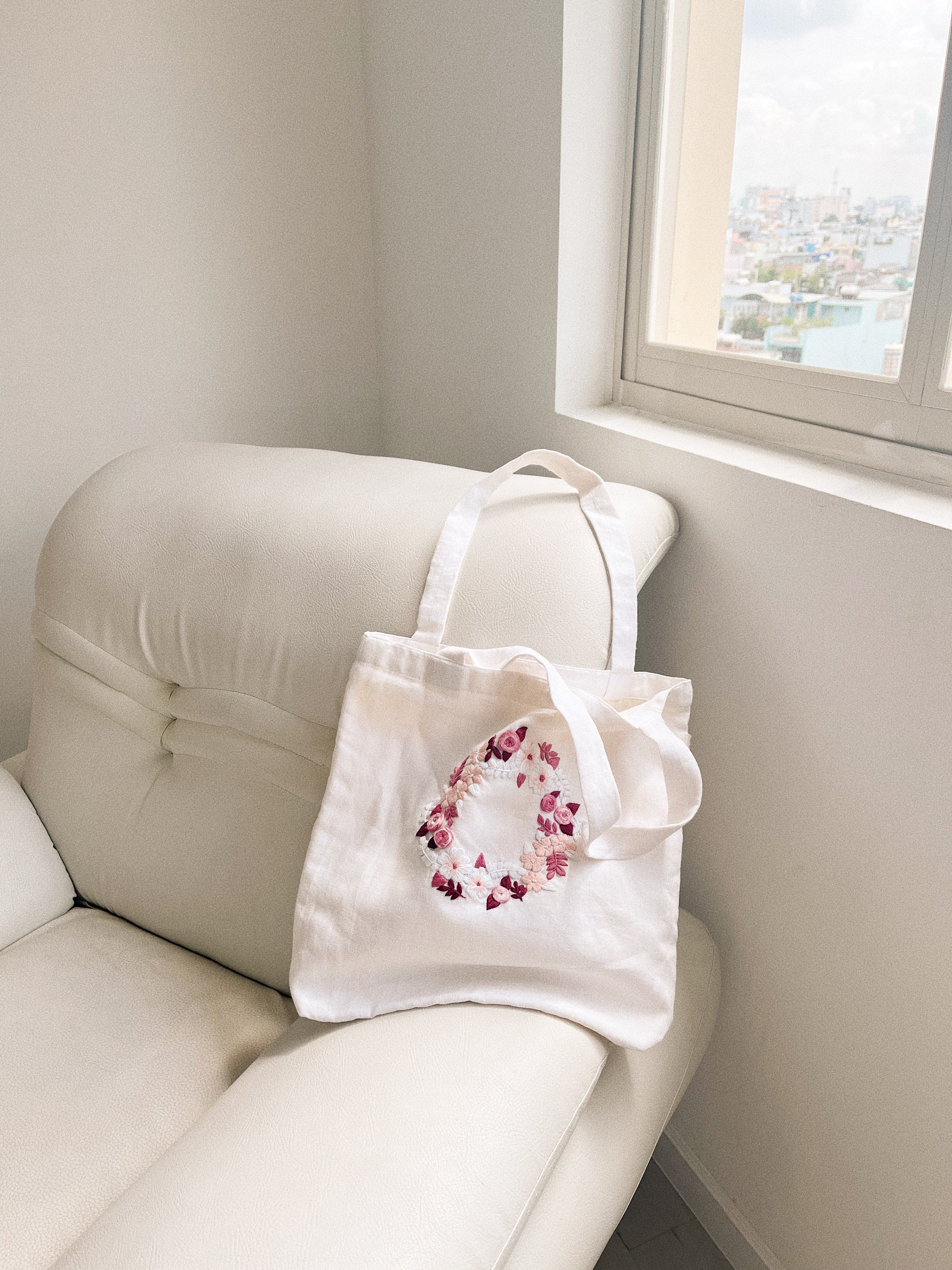 Little Rose Wreath- Linen Canvas Tote Bag