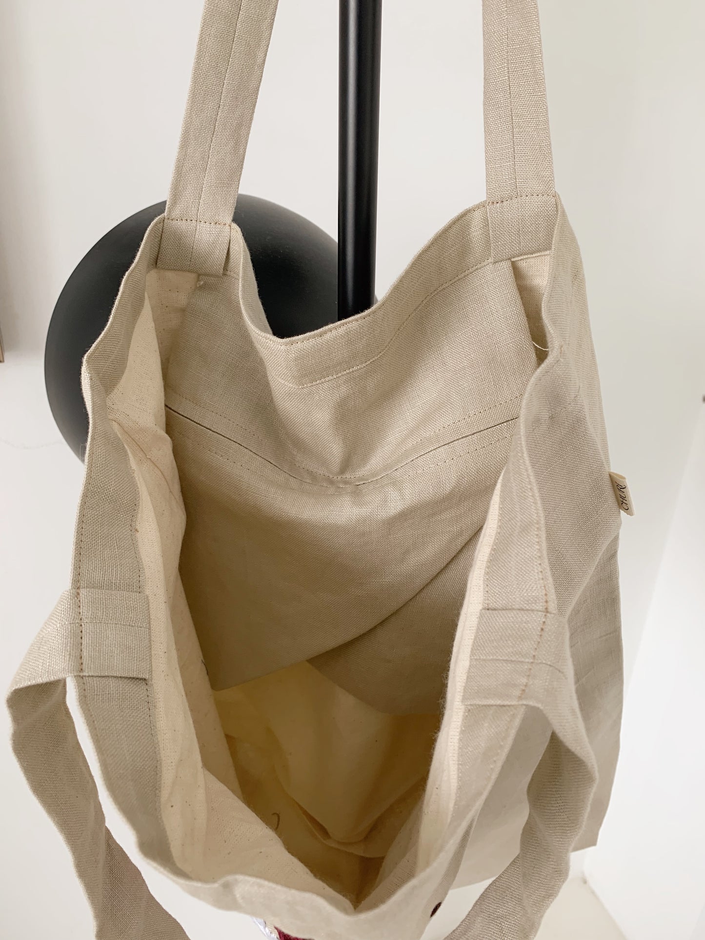 The Hand Embroidery Linen Canvas Tote Bag with Heart Floral Bouquet embroidery