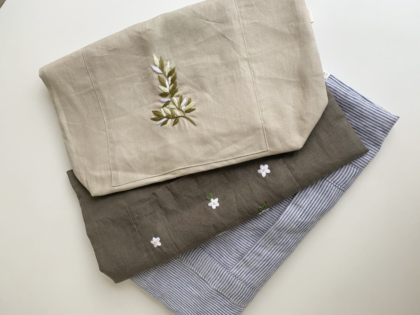 Linen Canvas Tote Bag with Hand Embroidery Leaf