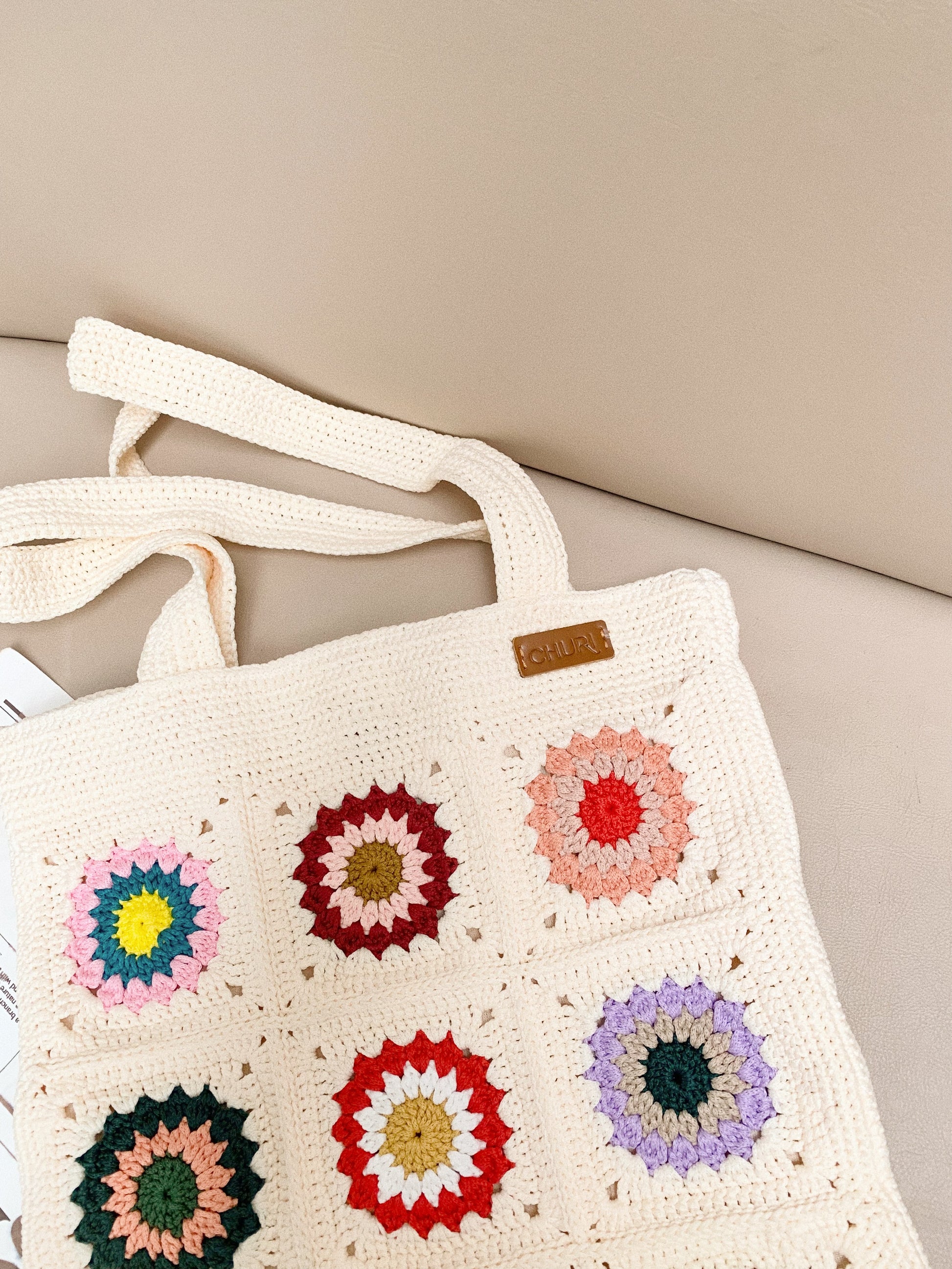 70's inspired design - Crochet Tote Bag