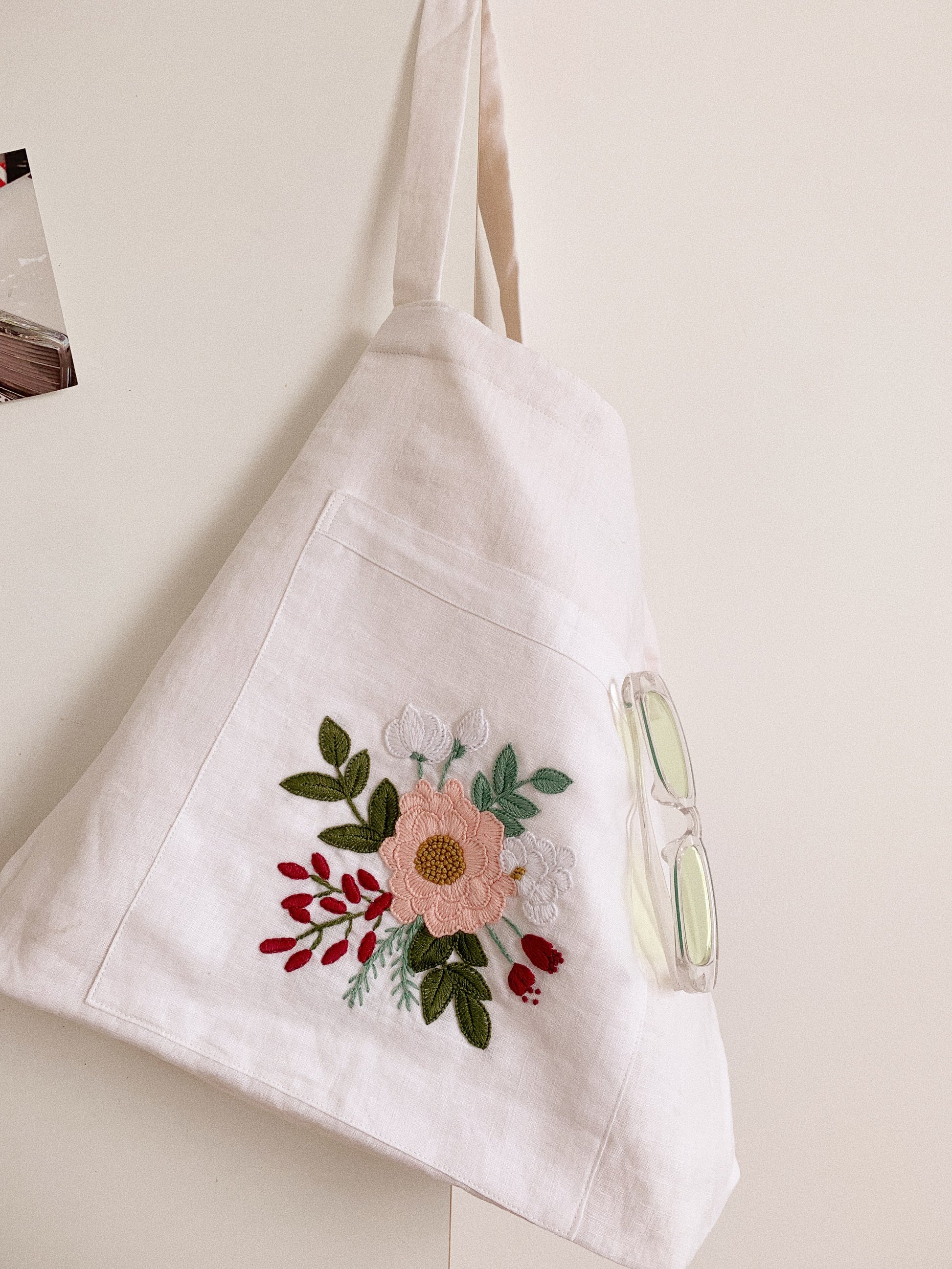 Rose Bouquet Linen canvas Tote Bag