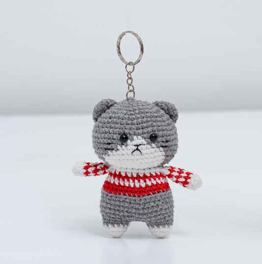 Sweater Cat crochet keychain