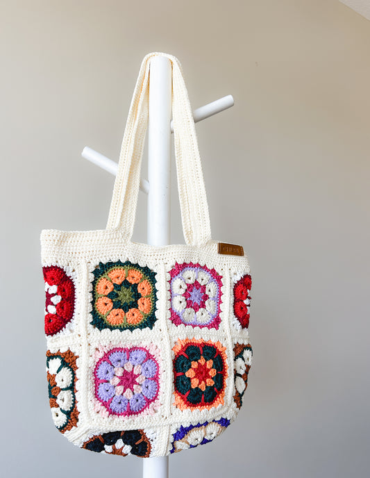 Chic Crochet Tote Bag