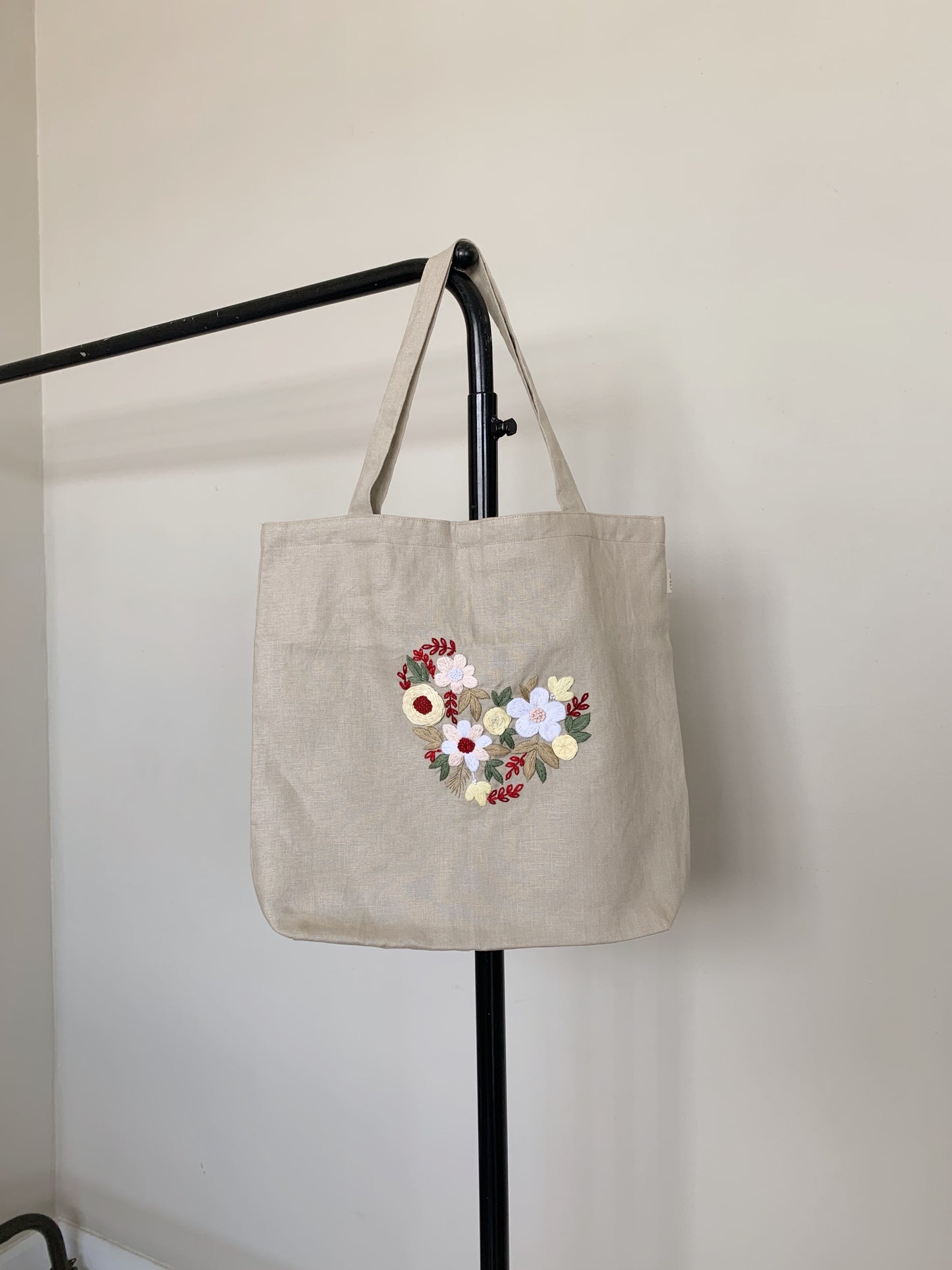 The Hand Embroidery Linen Canvas Tote Bag with Heart Floral Bouquet embroidery
