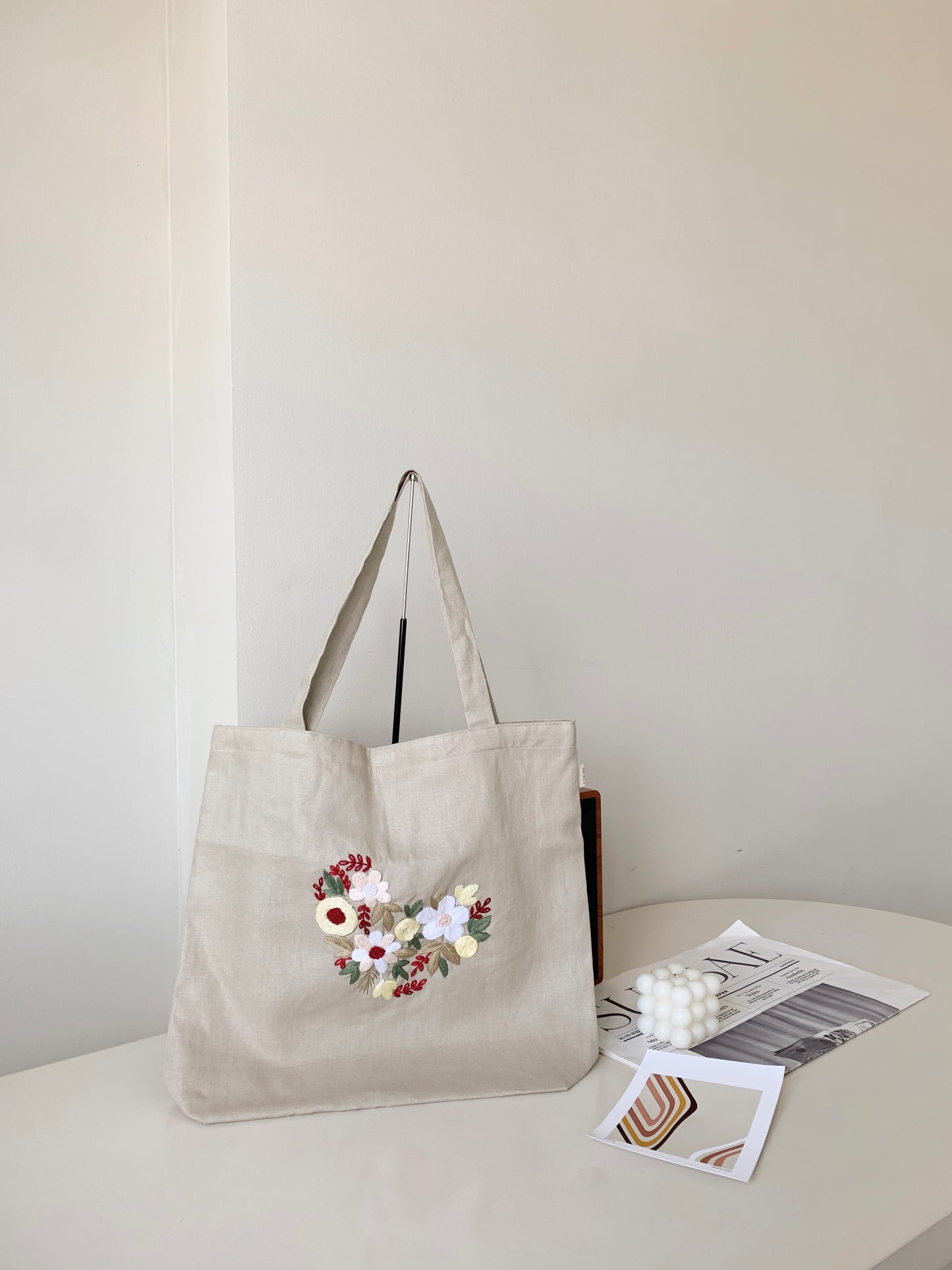 The Hand Embroidery Linen Canvas Tote Bag with Heart Floral Bouquet embroidery