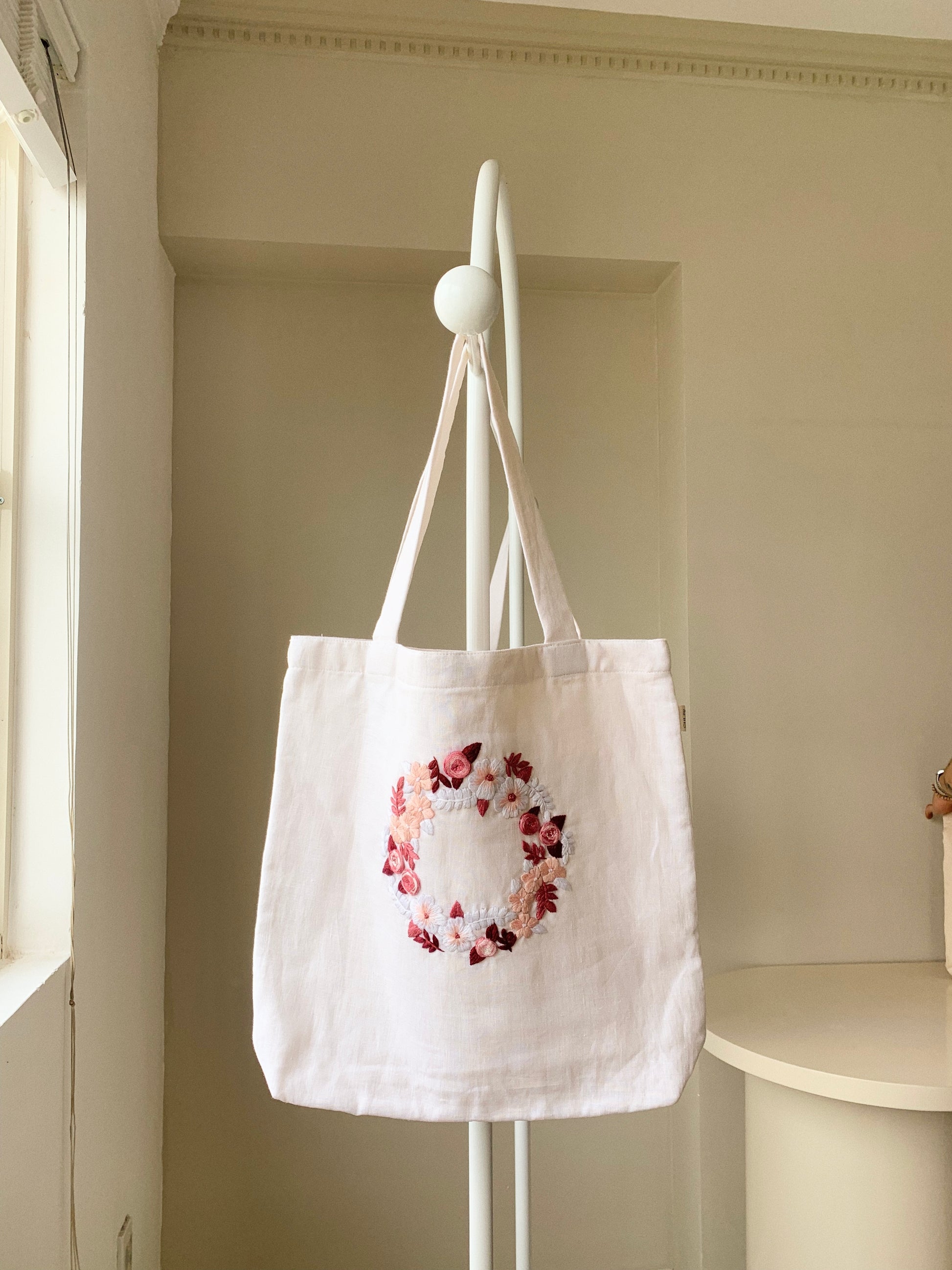 Hand embroidery linen canvas tote bag, Rose embroidery – CHURI